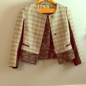 Banana Republic mini skirt suit. Super chic! Size6